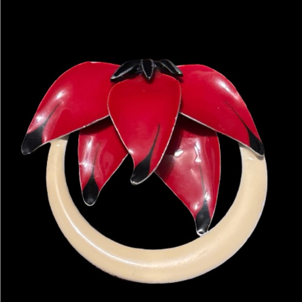 Elegant Red and Black Floral Ring